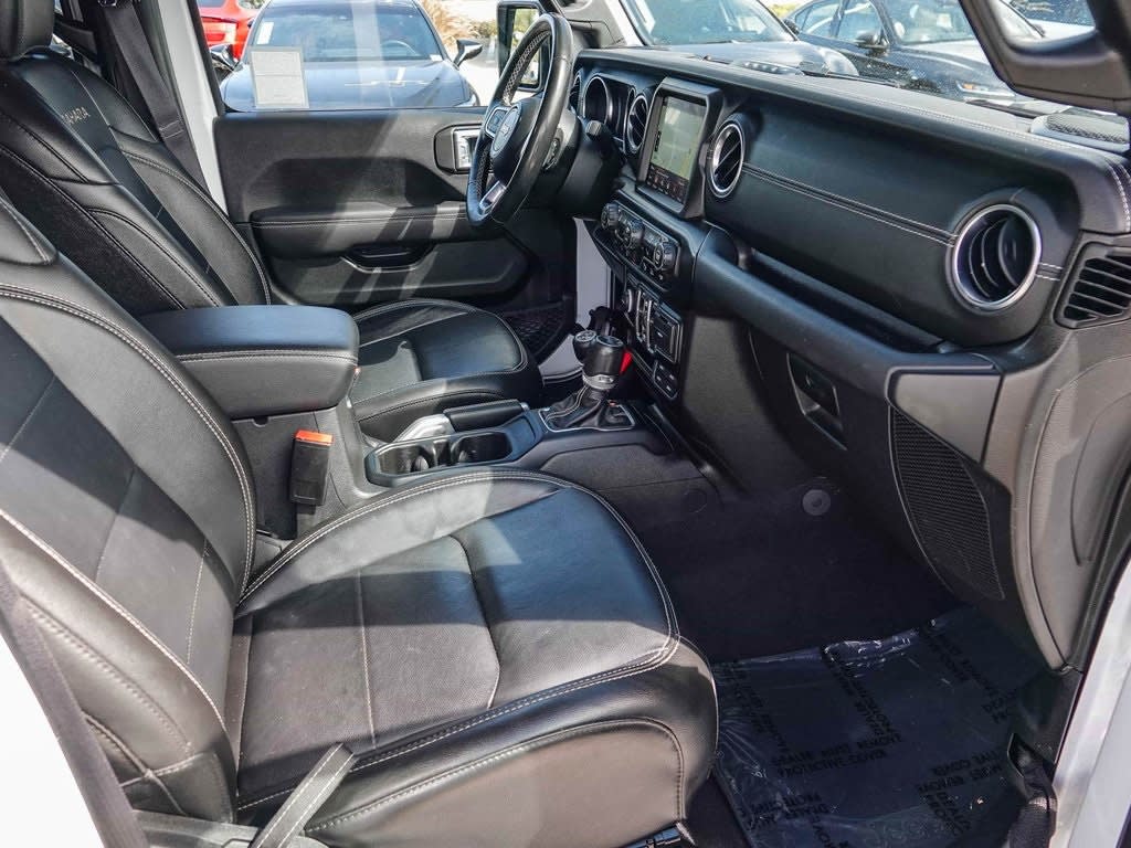 Thumbnail: 2022 Jeep Wrangler - 11