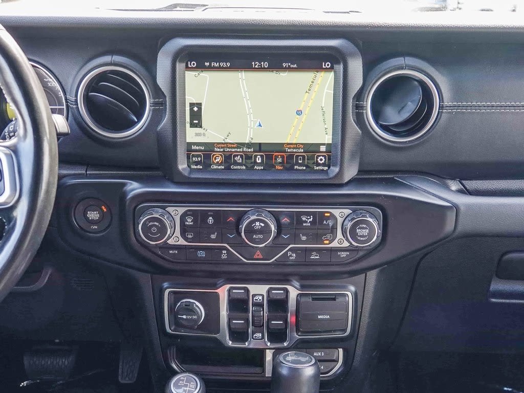 Thumbnail: 2022 Jeep Wrangler - 14