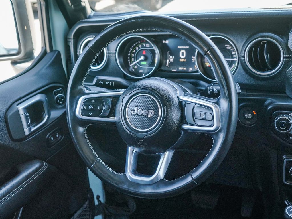 Thumbnail: 2023 Jeep Wrangler - 9