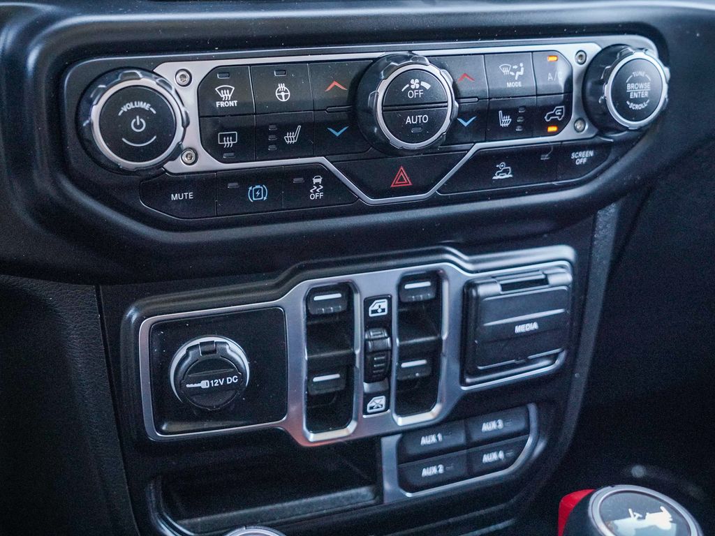 Thumbnail: 2023 Jeep Wrangler - 25
