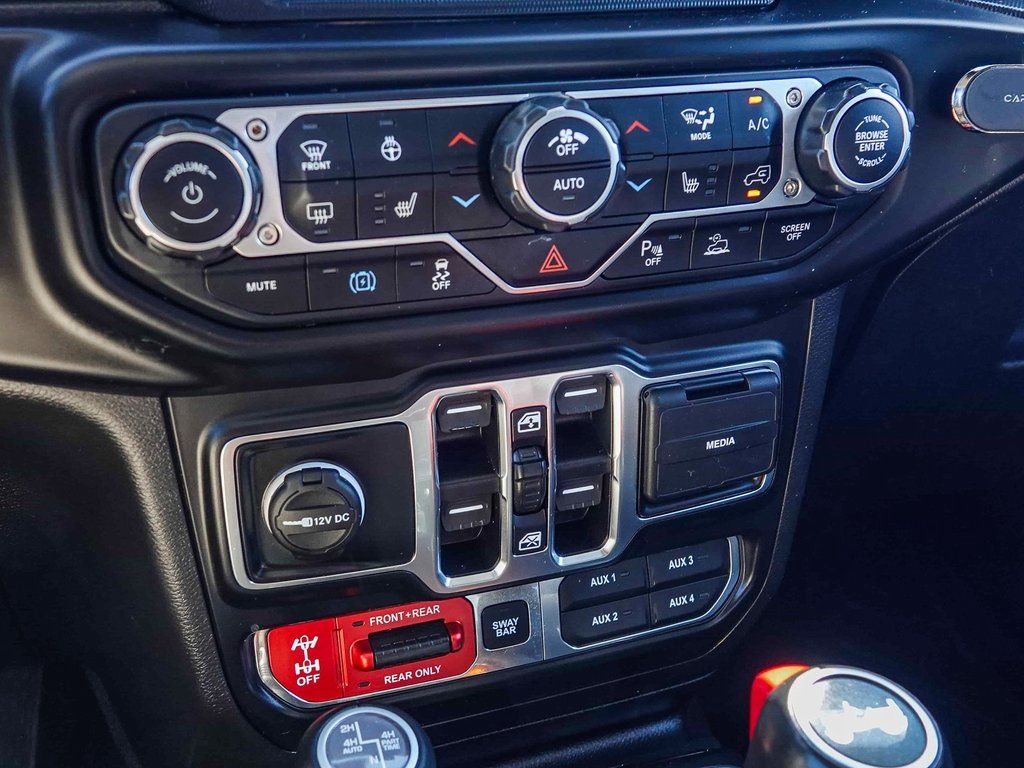 Thumbnail: 2021 Jeep Wrangler - 25