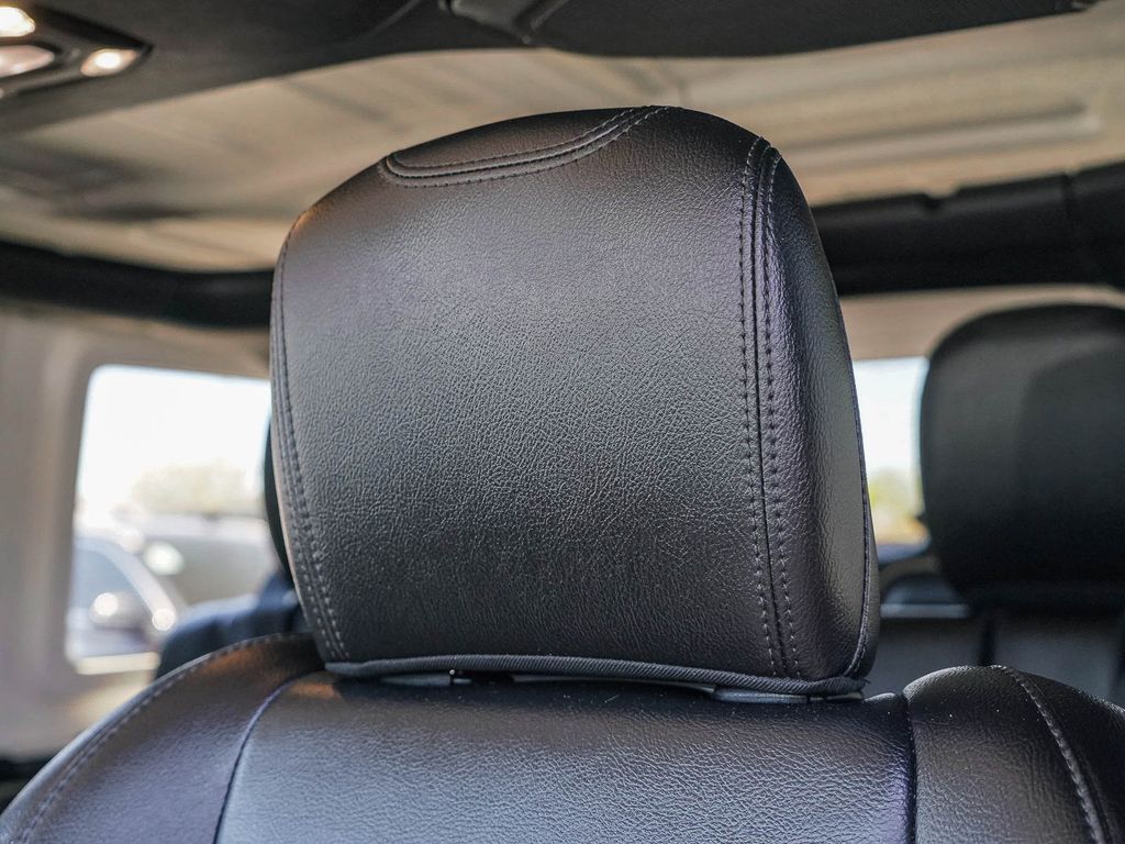 Thumbnail: 2021 Jeep Wrangler - 26