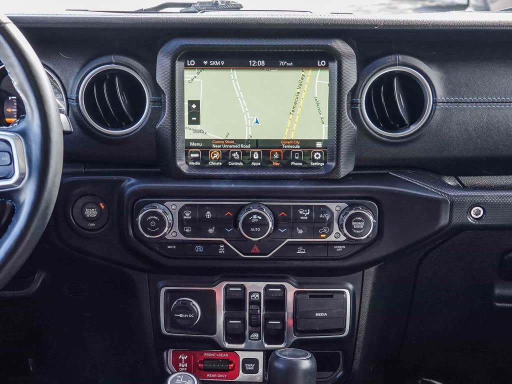 Thumbnail: 2022 Jeep Wrangler - 14