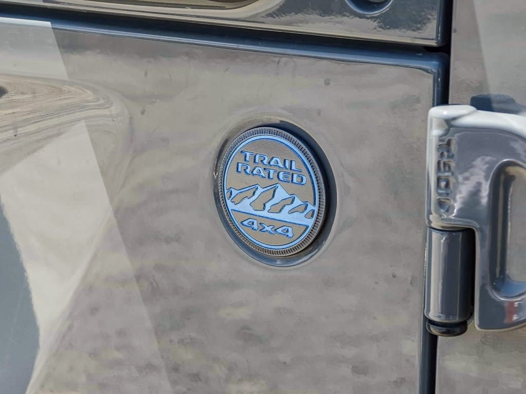 Thumbnail: 2022 Jeep Wrangler - 19