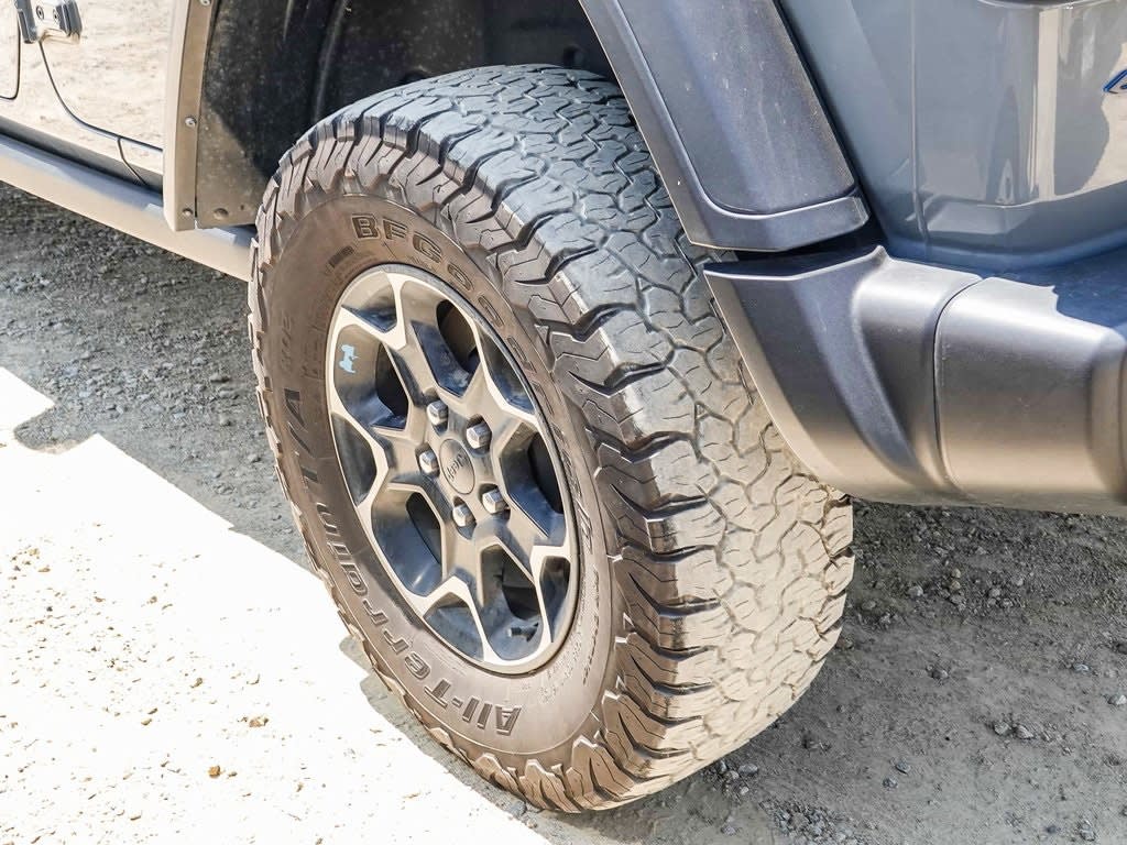 Thumbnail: 2022 Jeep Wrangler - 16