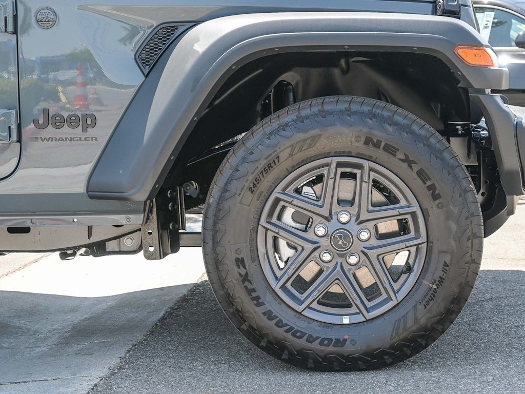 Thumbnail: 2025 Jeep Wrangler - 22