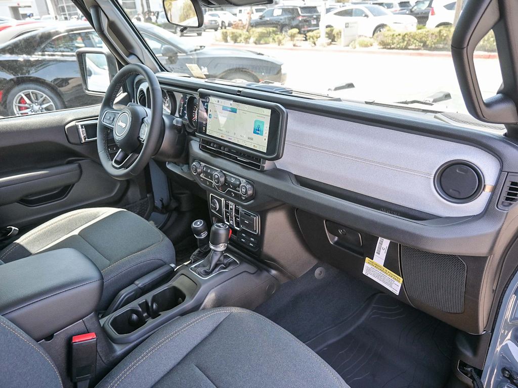 Thumbnail: 2025 Jeep Wrangler - 26