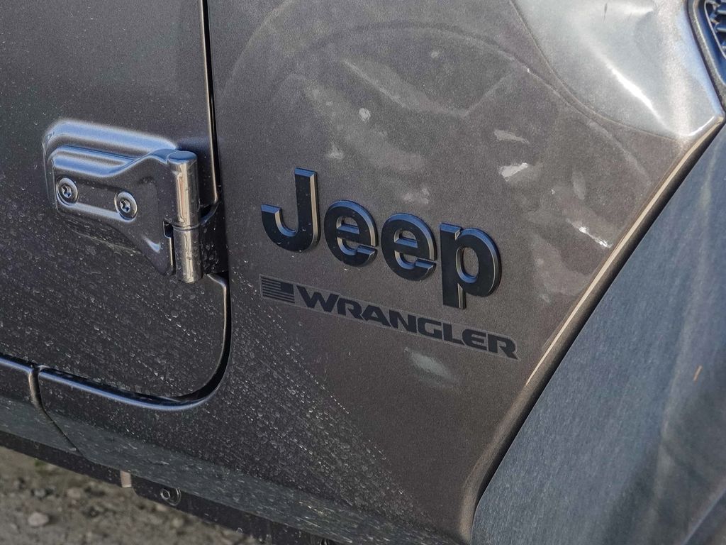 Thumbnail: 2026 Jeep Wrangler - 4