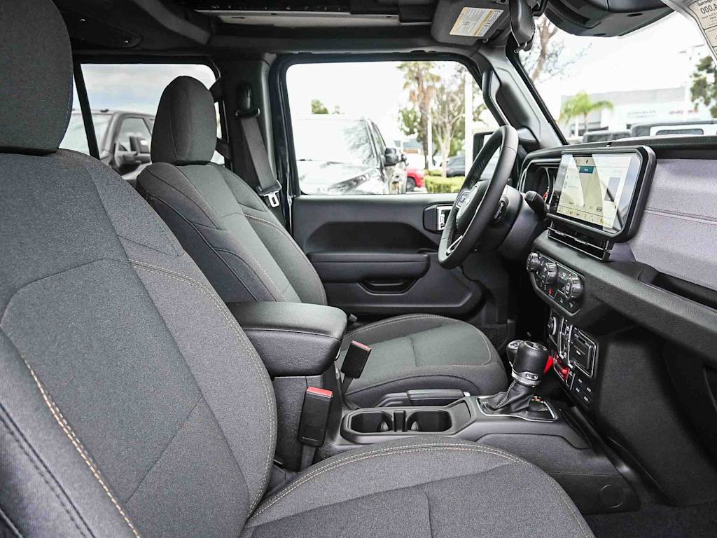 Thumbnail: 2026 Jeep Wrangler - 34