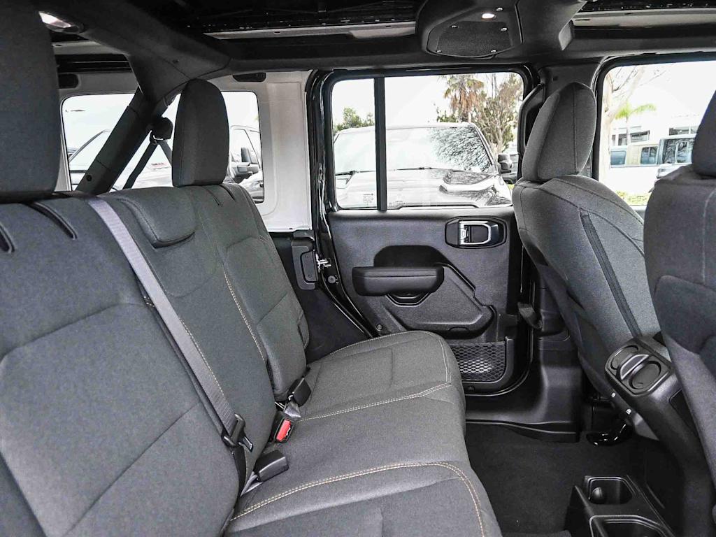 Thumbnail: 2026 Jeep Wrangler - 32