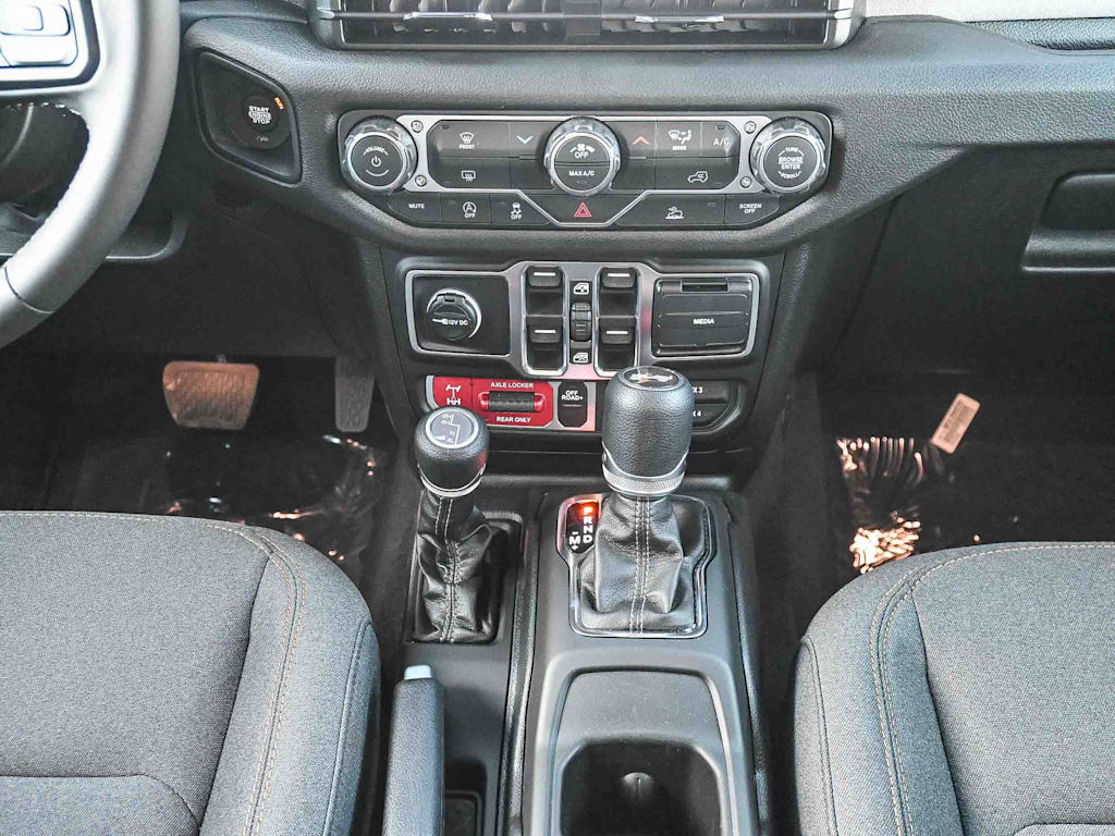 Thumbnail: 2026 Jeep Wrangler - 16