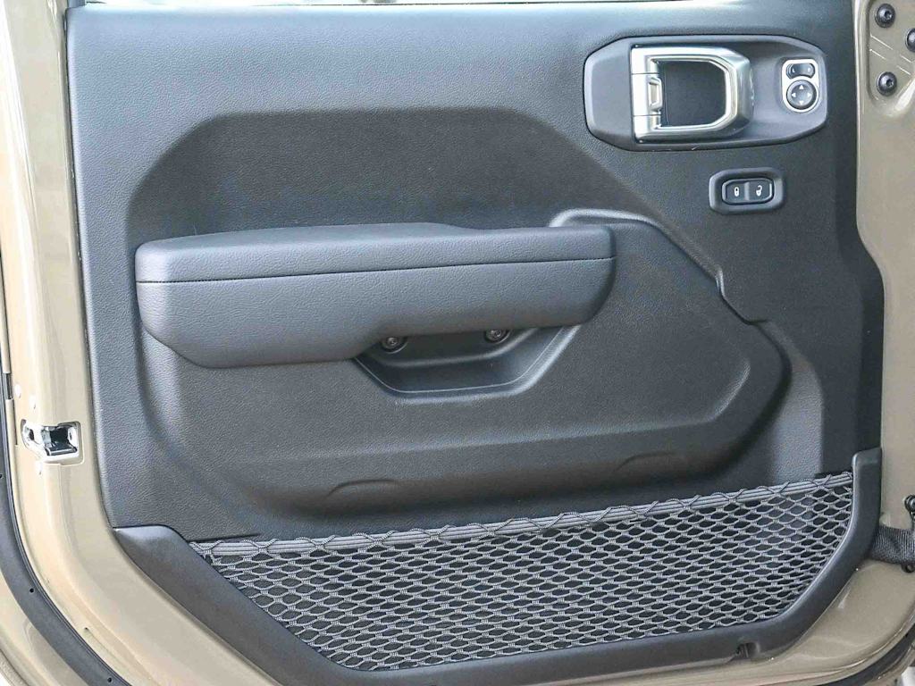 Thumbnail: 2026 Jeep Wrangler - 31