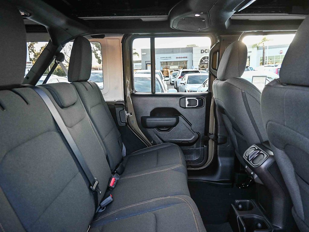 Thumbnail: 2026 Jeep Wrangler - 27