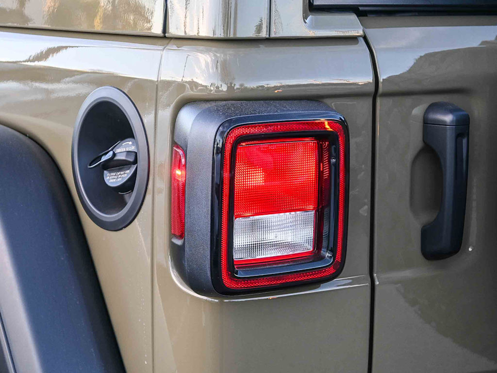 Thumbnail: 2026 Jeep Wrangler - 15