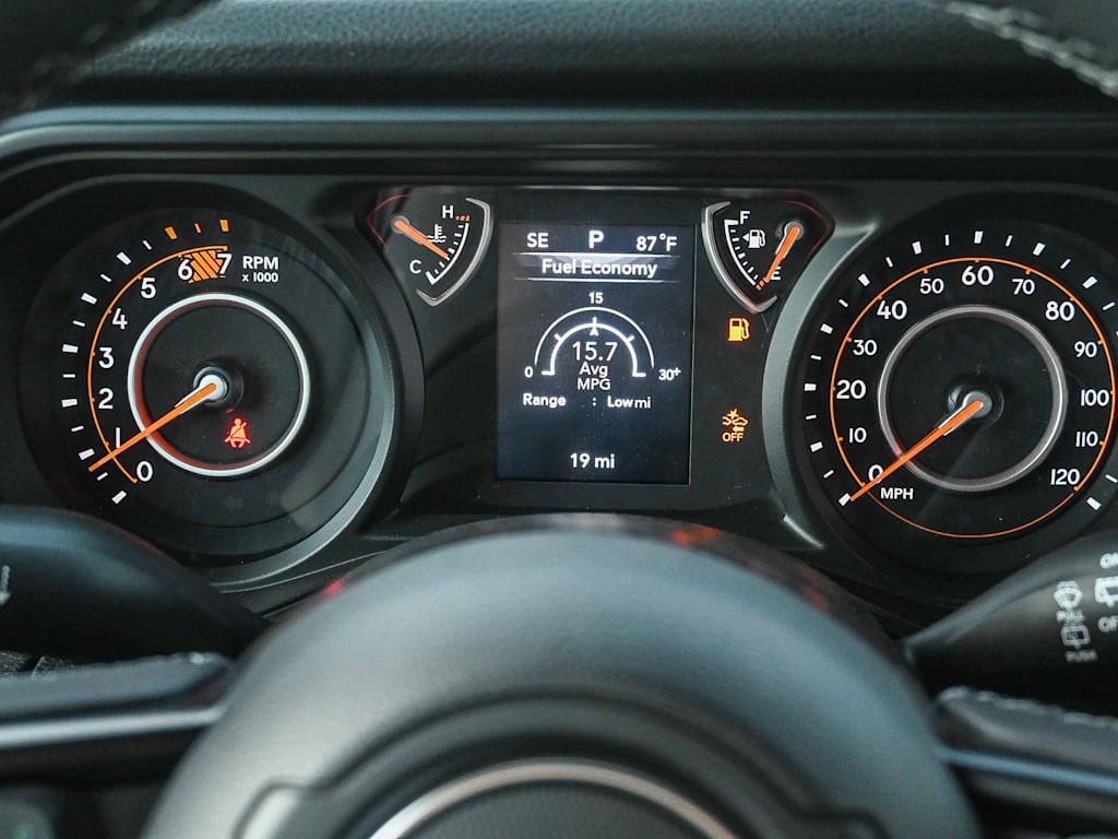 Thumbnail: 2026 Jeep Wrangler - 17