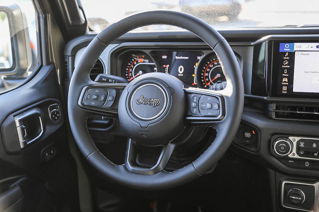 Thumbnail: 2025 Jeep Wrangler - 9