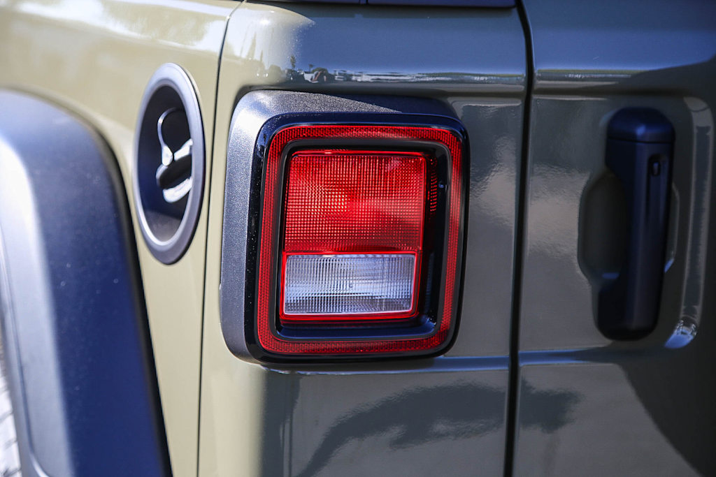 Thumbnail: 2025 Jeep Wrangler - 20