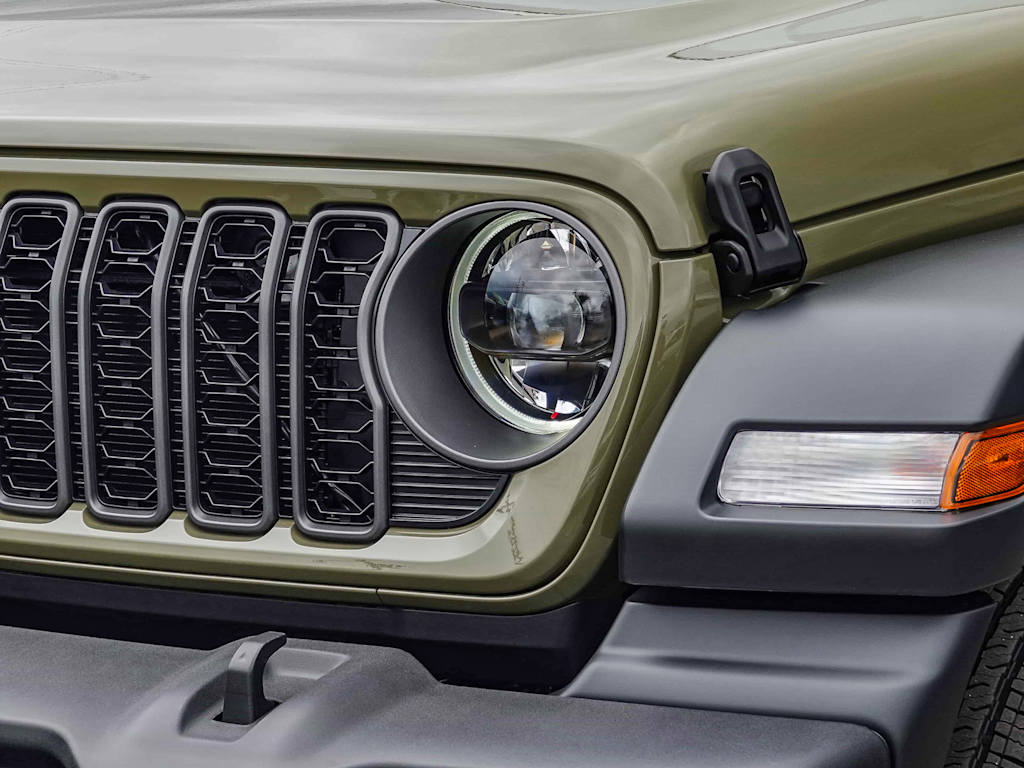 Thumbnail: 2025 Jeep Wrangler - 20