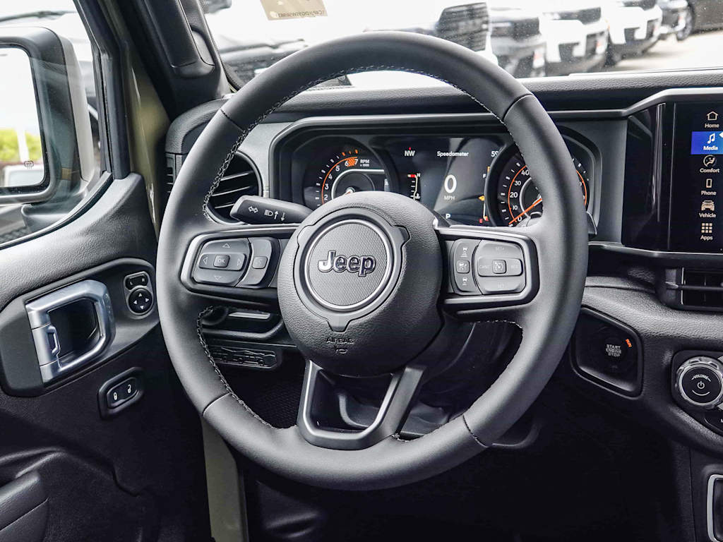 Thumbnail: 2025 Jeep Wrangler - 9