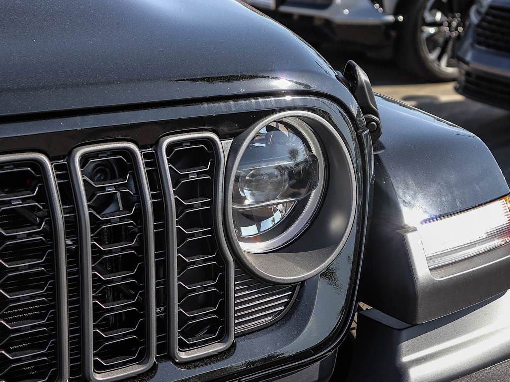 Thumbnail: 2026 Jeep Wrangler - 18
