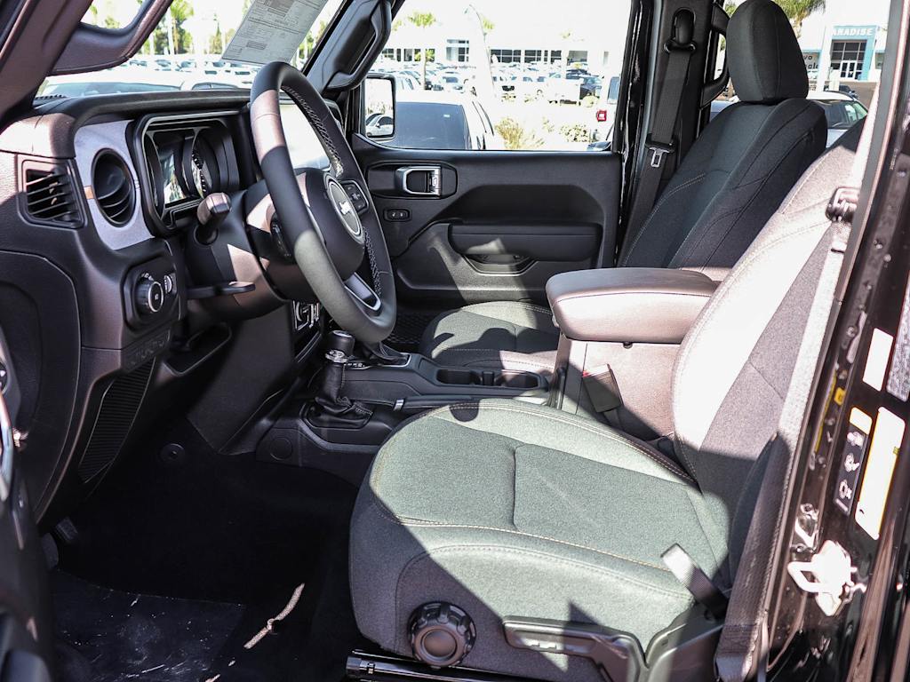 Thumbnail: 2026 Jeep Wrangler - 10