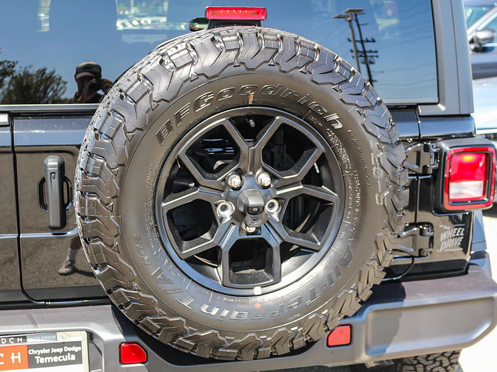 Thumbnail: 2026 Jeep Wrangler - 6