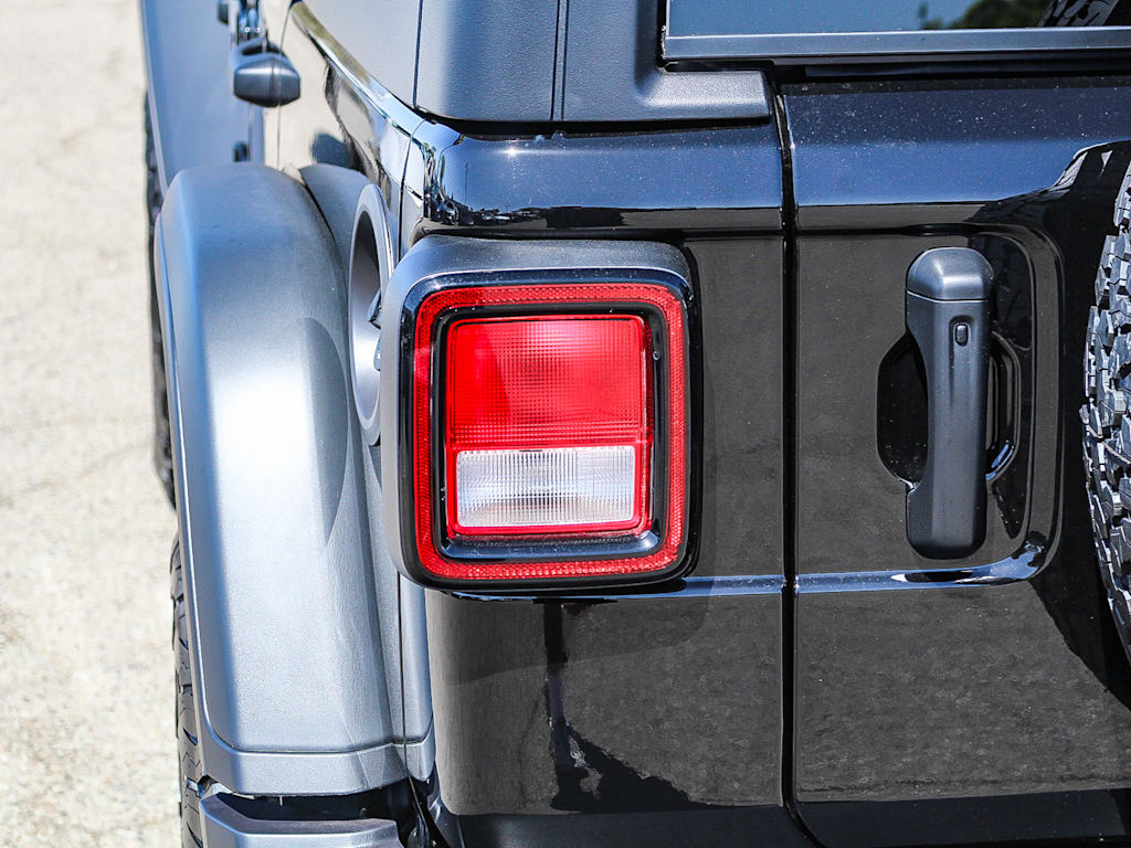 Thumbnail: 2026 Jeep Wrangler - 19