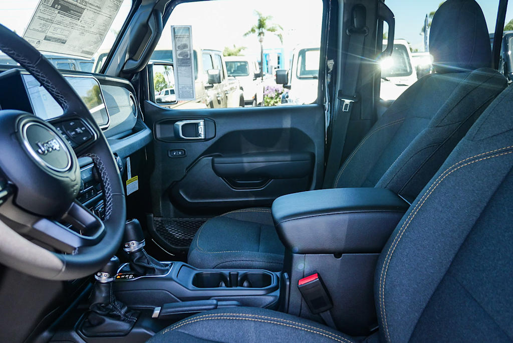 Thumbnail: 2026 Jeep Wrangler - 10
