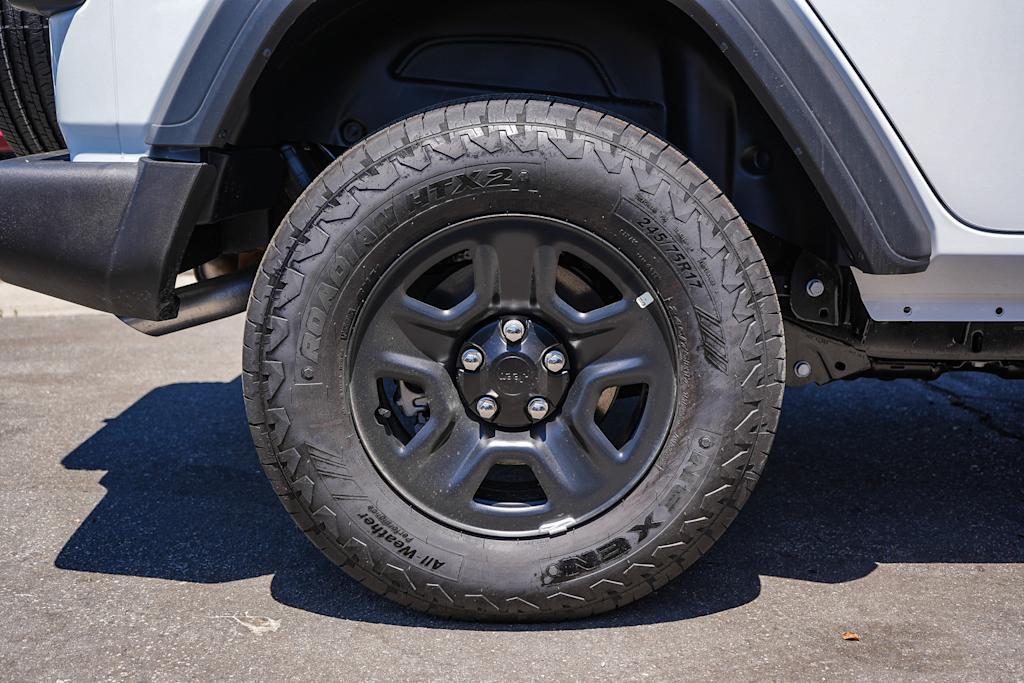 Thumbnail: 2026 Jeep Wrangler - 6