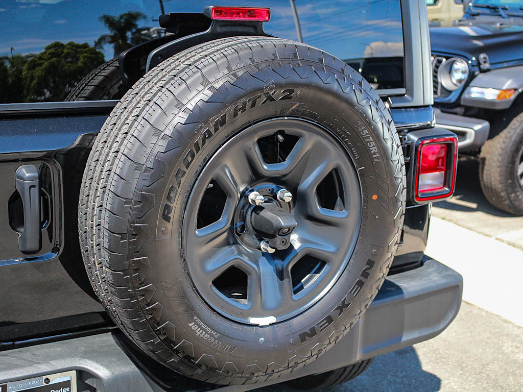 Thumbnail: 2026 Jeep Wrangler - 7