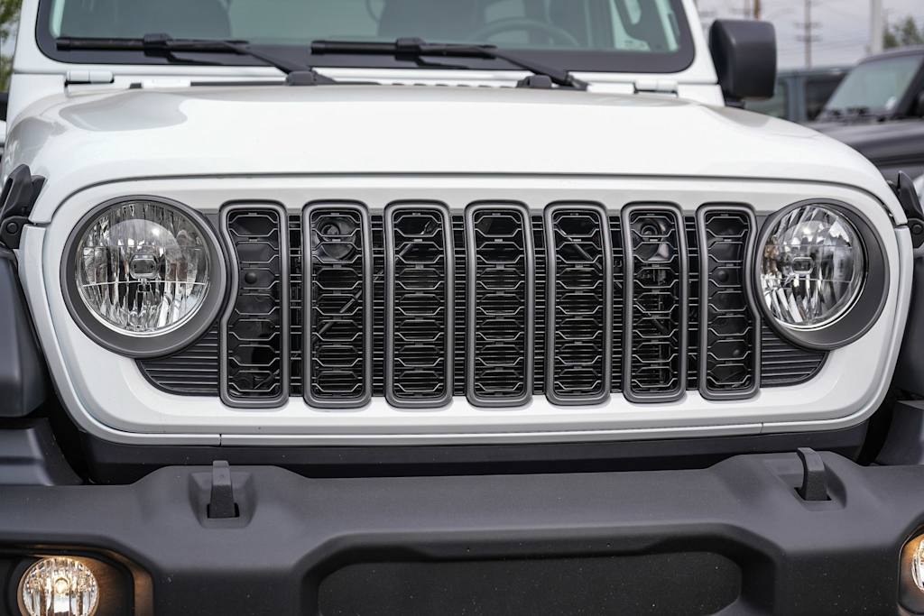 Thumbnail: 2026 Jeep Wrangler - 18