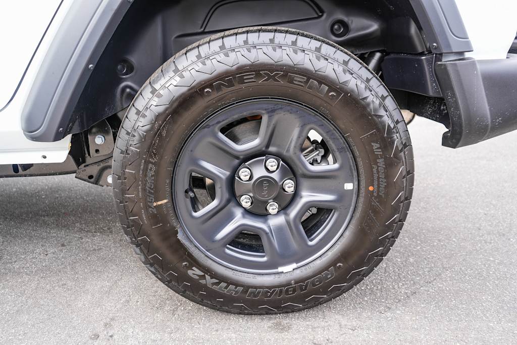 Thumbnail: 2026 Jeep Wrangler - 6