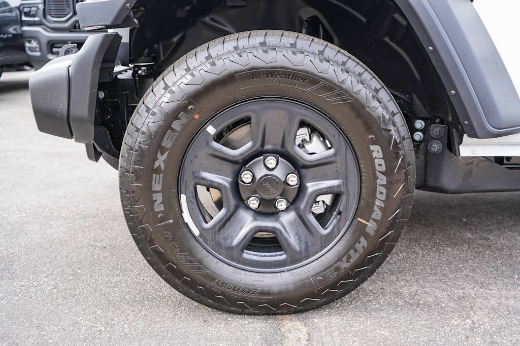 Thumbnail: 2026 Jeep Wrangler - 21