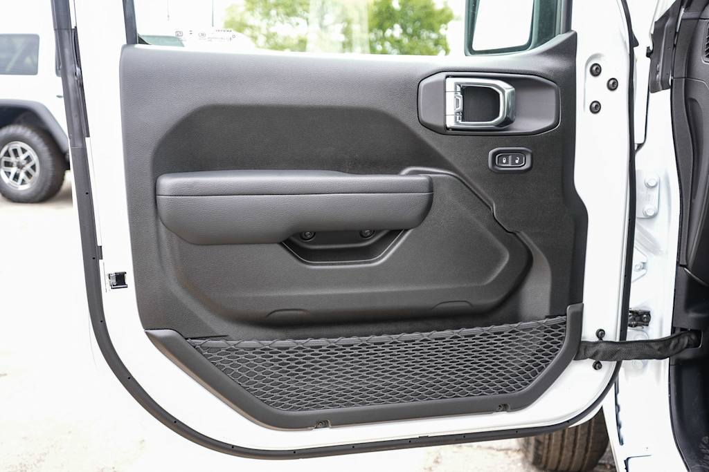 Thumbnail: 2026 Jeep Wrangler - 25