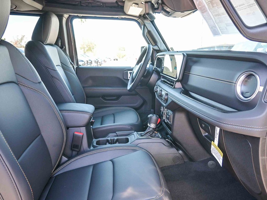 Thumbnail: 2025 Jeep Wrangler - 10