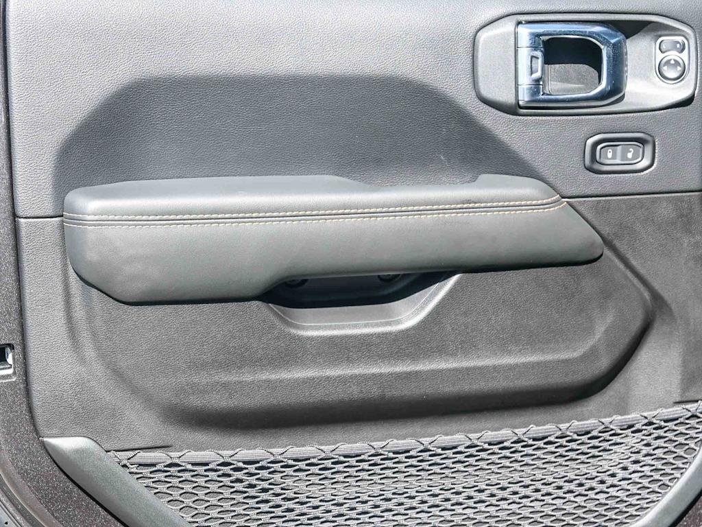 Thumbnail: 2025 Jeep Wrangler - 31