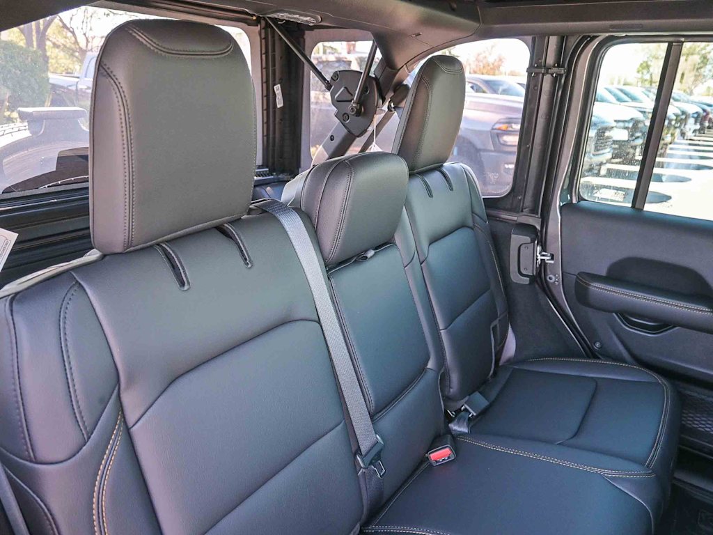 Thumbnail: 2025 Jeep Wrangler - 27