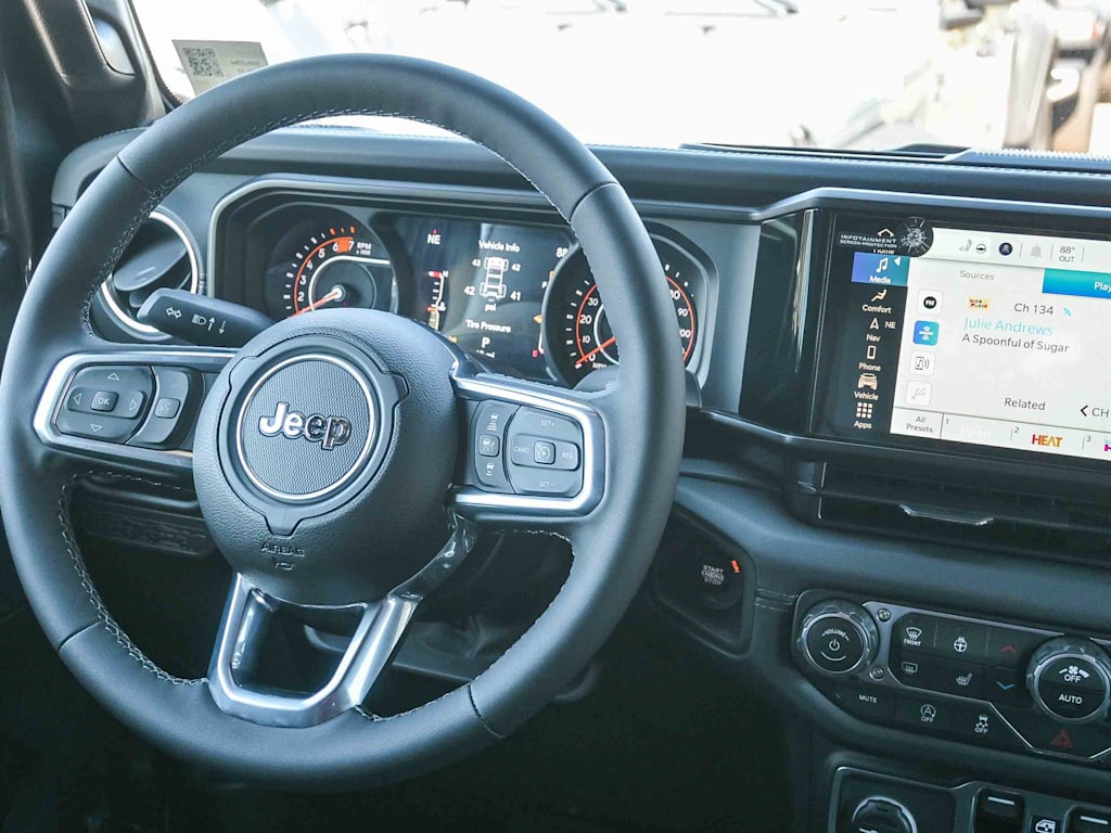 Thumbnail: 2025 Jeep Wrangler - 14