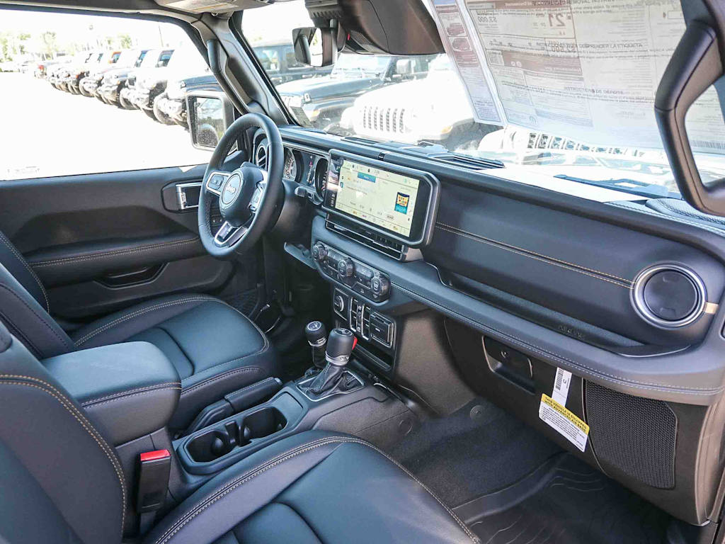 Thumbnail: 2025 Jeep Wrangler - 28