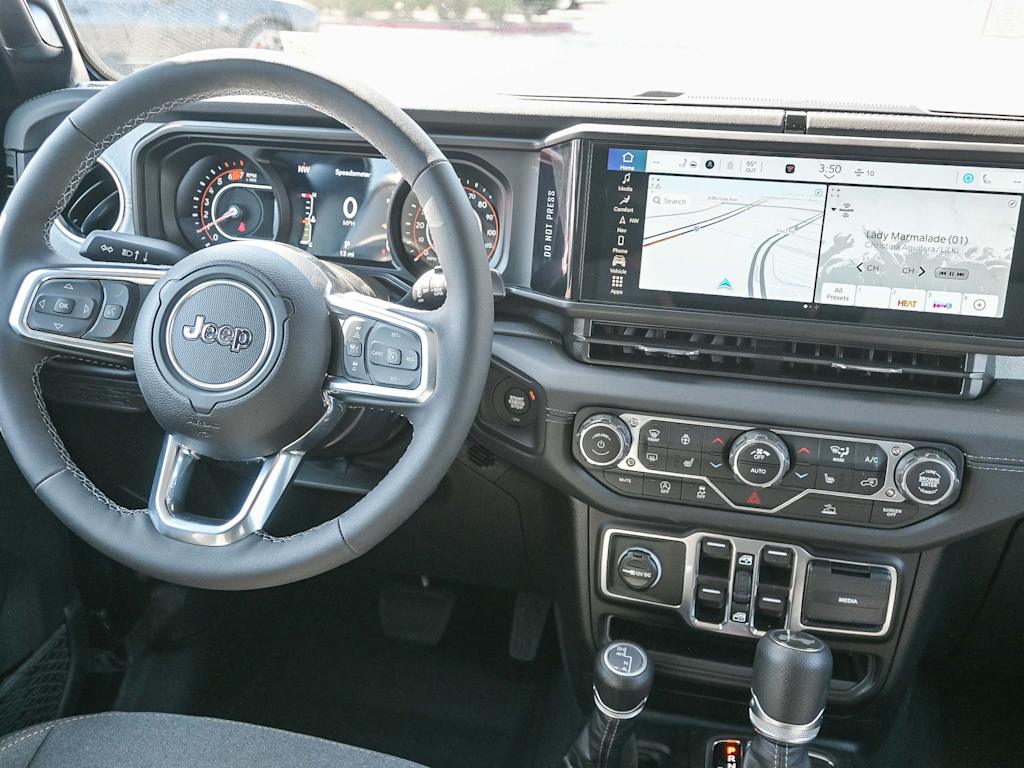 Thumbnail: 2025 Jeep Wrangler - 14