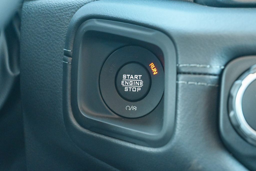 Thumbnail: 2025 Jeep Wrangler - 25