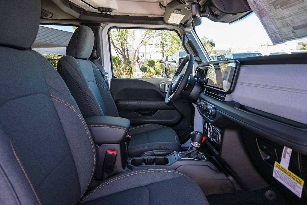 Thumbnail: 2025 Jeep Wrangler - 10