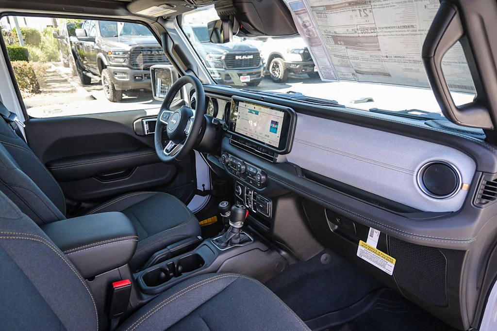 Thumbnail: 2025 Jeep Wrangler - 27