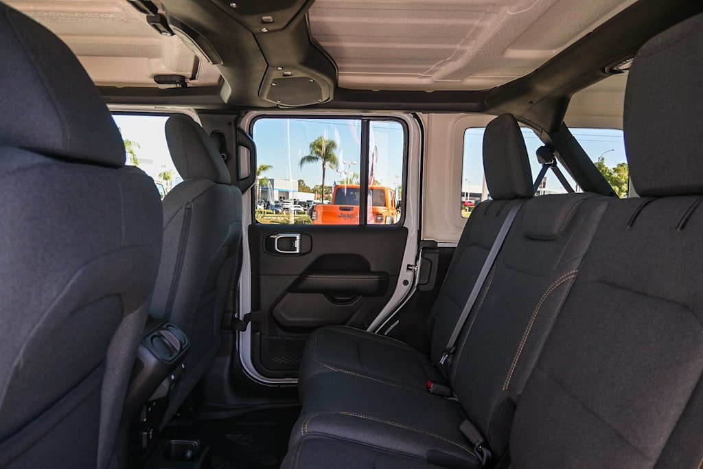 Thumbnail: 2025 Jeep Wrangler - 28