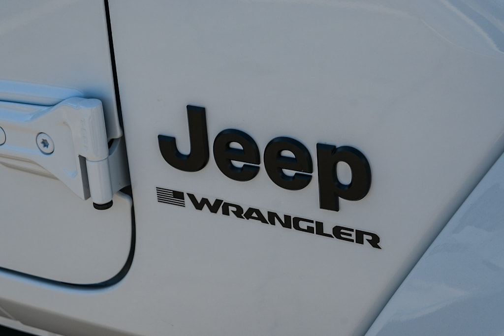 Thumbnail: 2025 Jeep Wrangler - 6