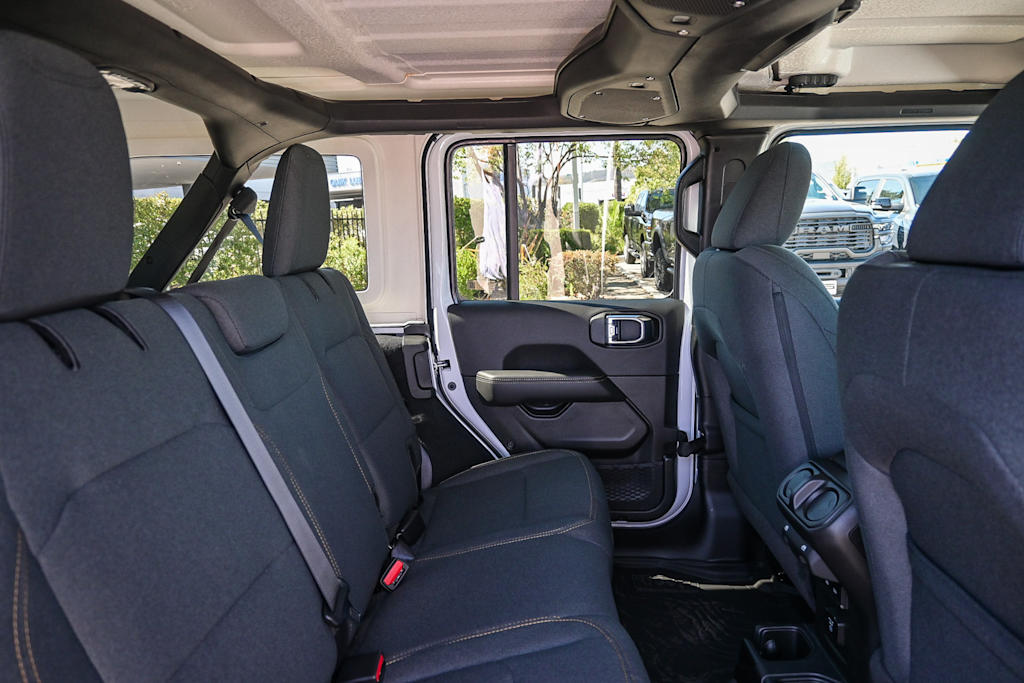 Thumbnail: 2025 Jeep Wrangler - 12