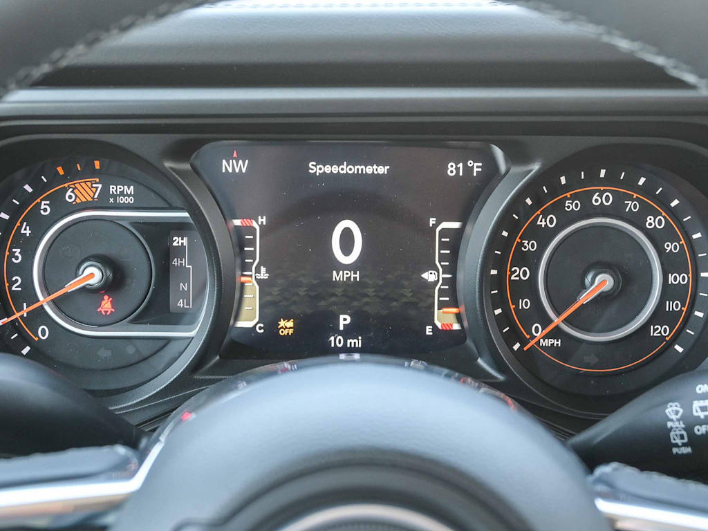 Thumbnail: 2025 Jeep Wrangler - 17