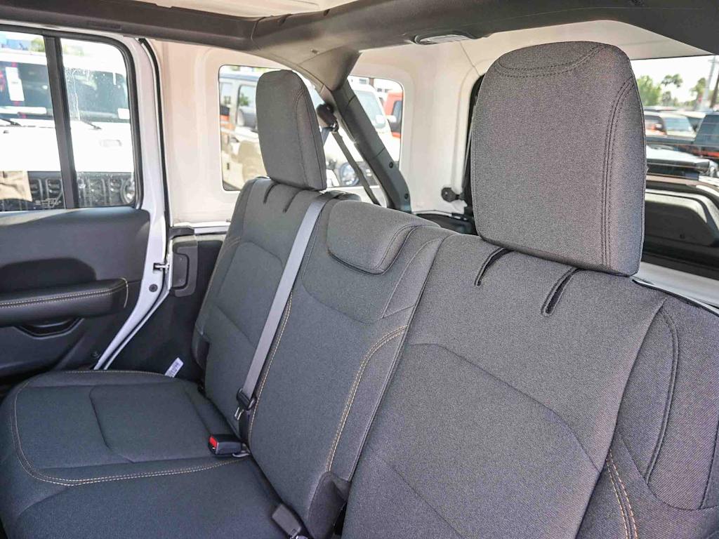 Thumbnail: 2025 Jeep Wrangler - 28