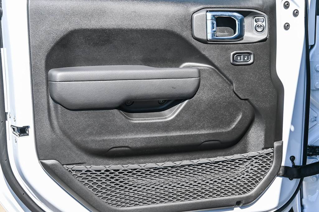 Thumbnail: 2026 Jeep Wrangler - 20