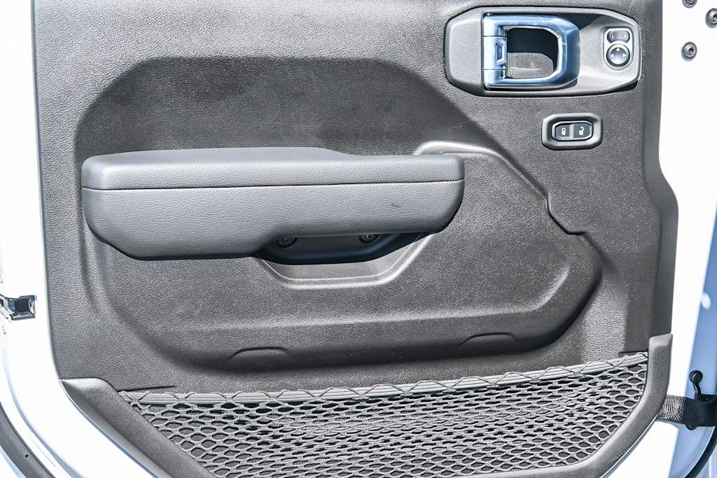 Thumbnail: 2026 Jeep Wrangler - 26